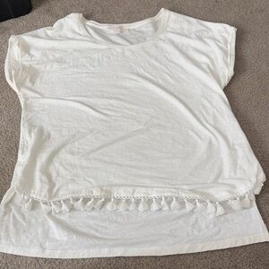 Two by Vince Camuto White Tassel Trim Women's Top